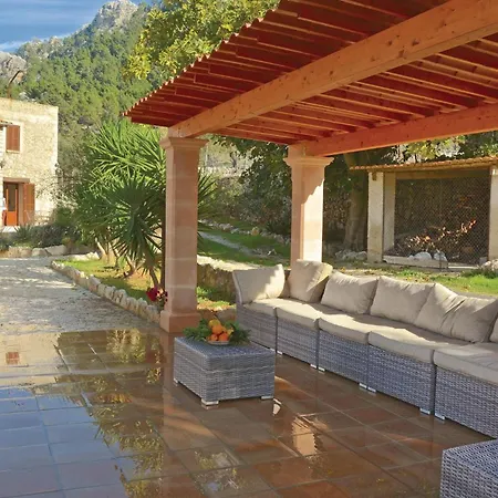 Holiday home 6 Bedroom Amazing Home In Estellencs *
