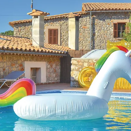 Holiday home 6 Bedroom Amazing Home In Estellencs