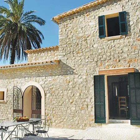 Holiday home 6 Bedroom Amazing Home In Estellencs