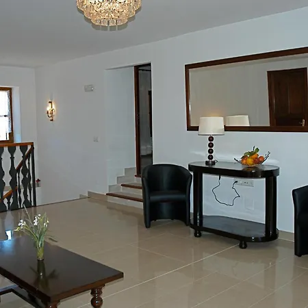 6 Bedroom Amazing Home In Estellencs Holiday home *