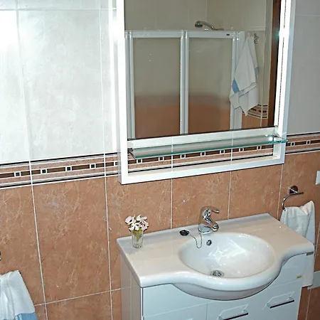 6 Bedroom Amazing Home In Estellencs *