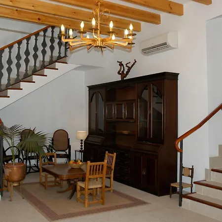 6 Bedroom Amazing Home In Estellencs Holiday home
