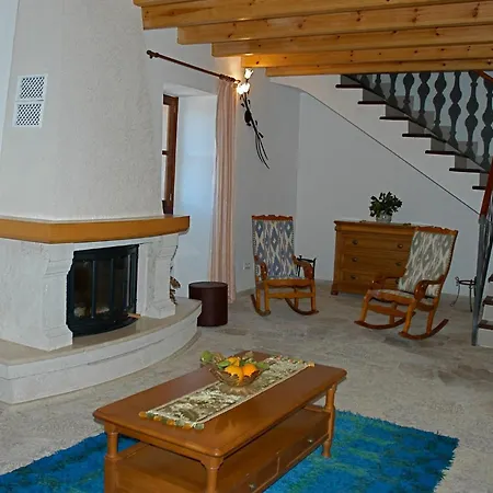 6 Bedroom Amazing Home In Estellencs Estellencs (Mallorca)
